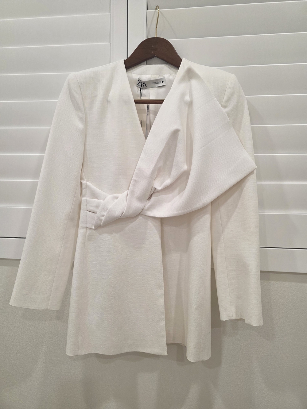 Zara Ivory Draped Knot Blazer